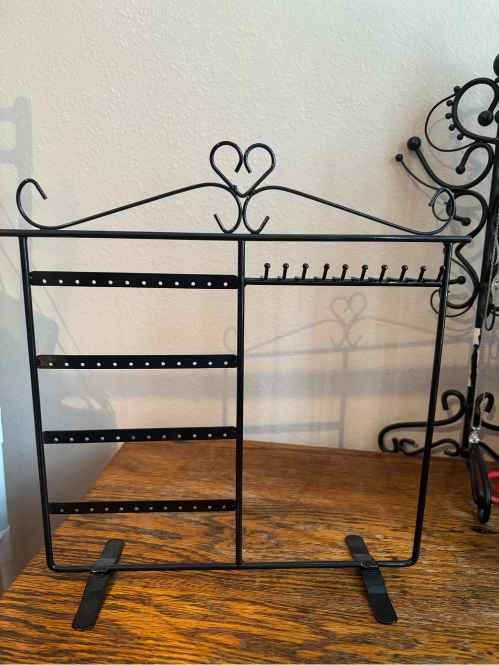 Black Metal Jewelry & Earring Organizer Stand